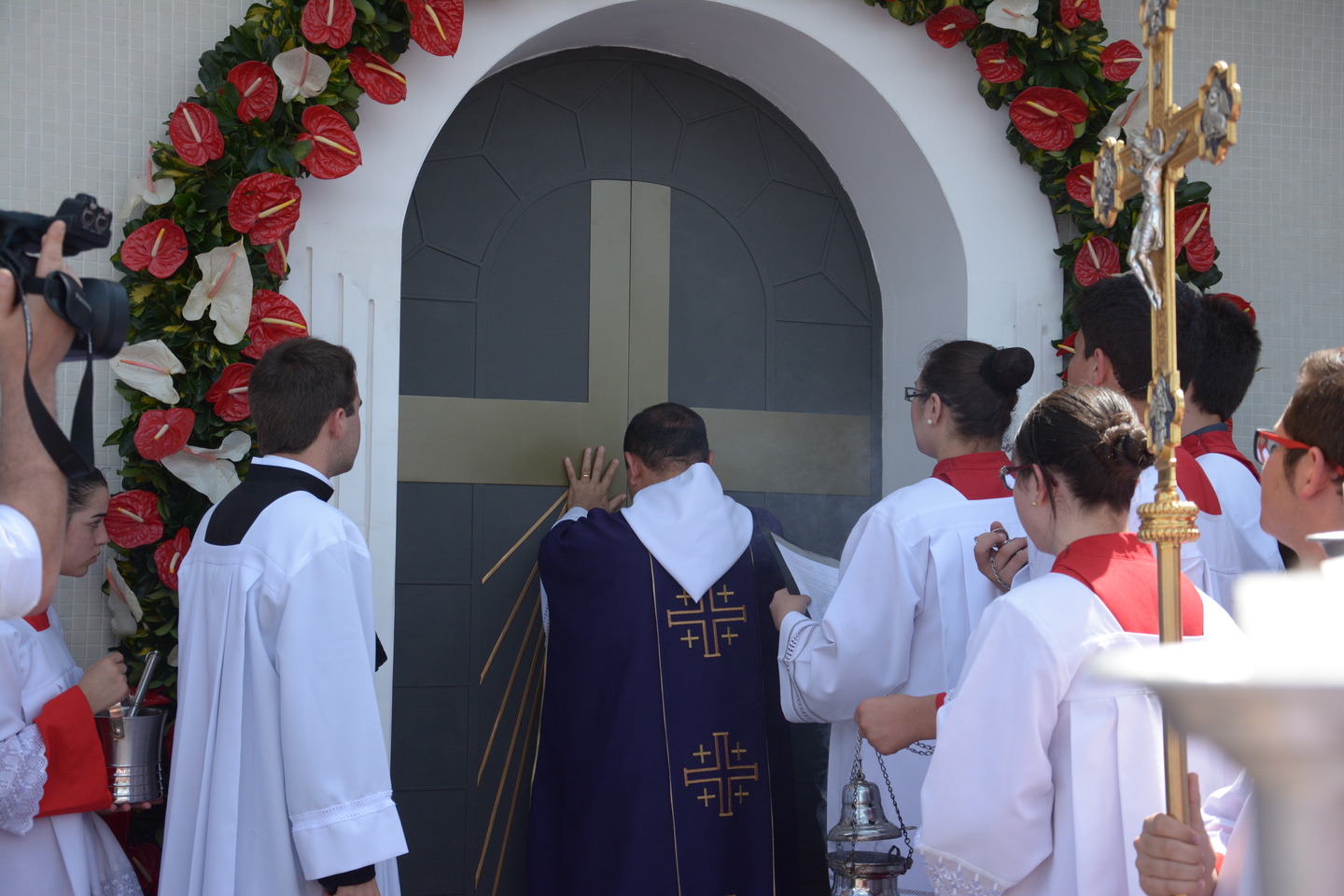 Inaugurada a Porta Santa – a Porta da Misericórdia