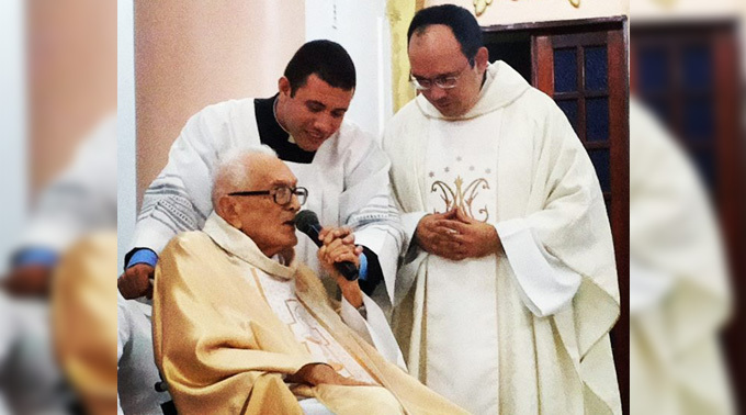 Padre faz 70 anos de sacerdócio e é testemunho de zelo pela salvação das almas