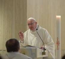 Papa Francisco: ninguém fica órfão quando atraído por Jesus
