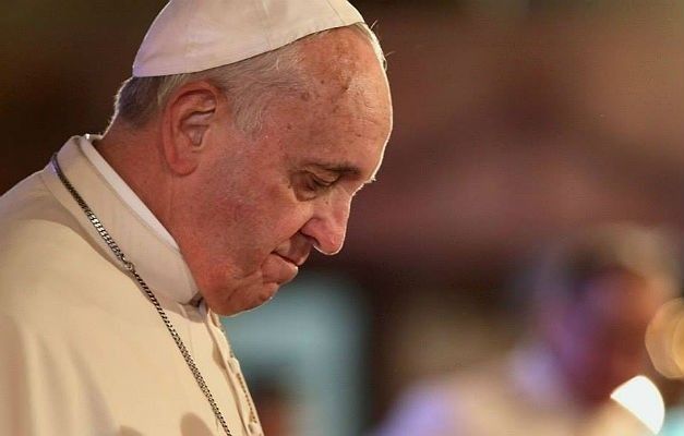 Papa reza pelos mortos durante rebelião em Manaus e pede prisões mais dignas