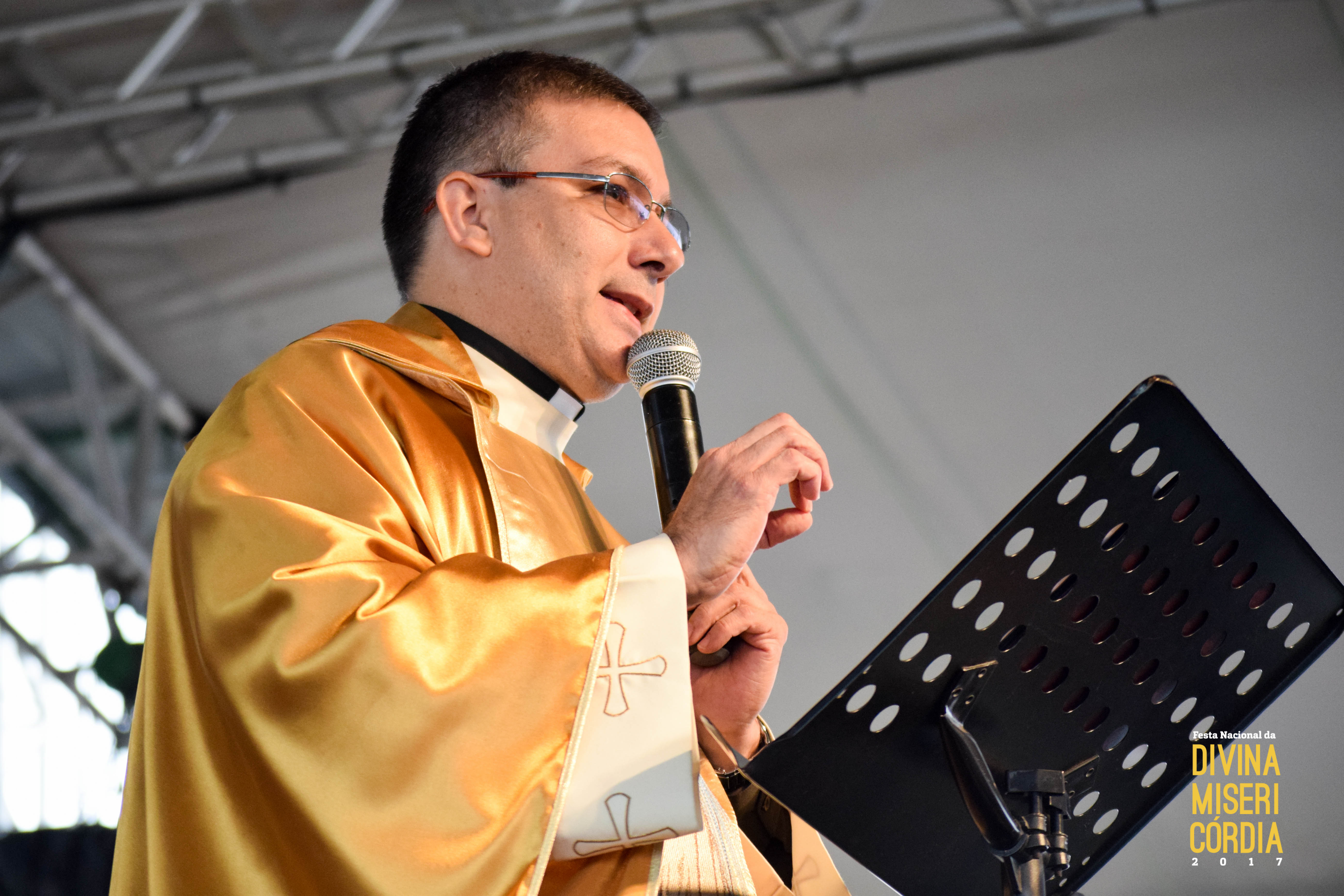 Padre Jair conduzirá a Novena à Divina Misericórdia