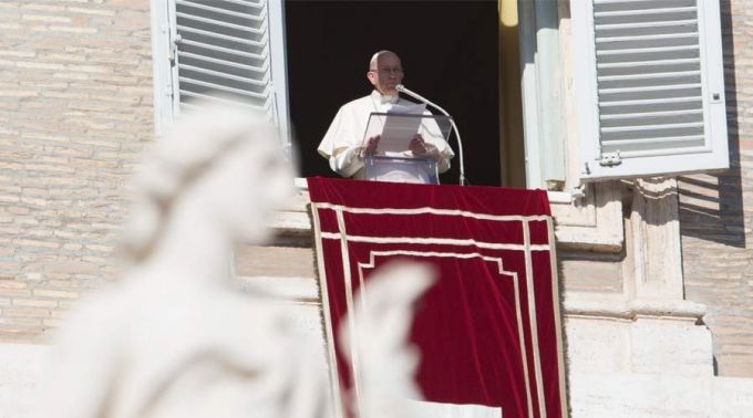 Papa Francisco explica a importância da Assunção de Maria