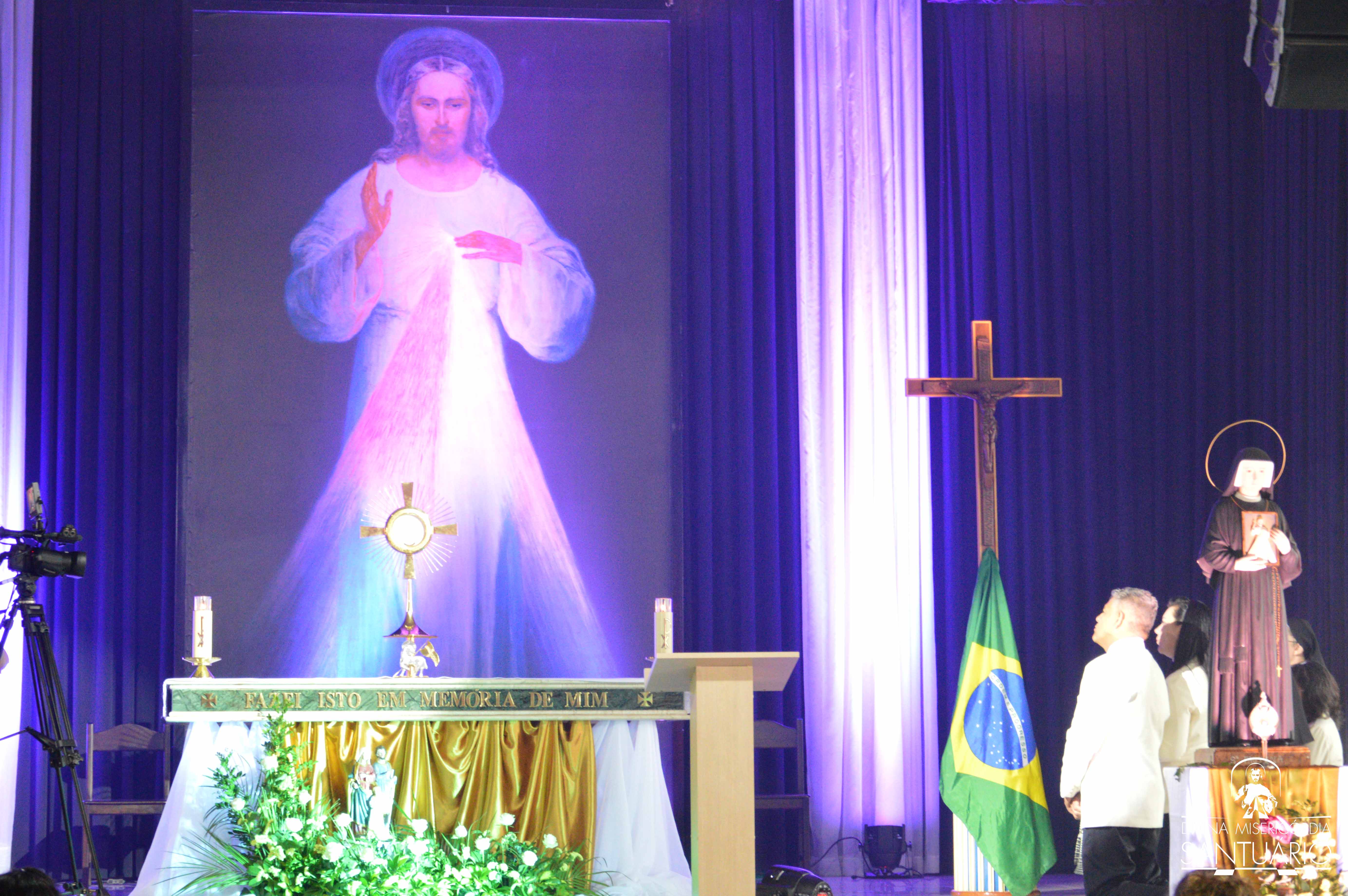 Santuário realiza 24h de oração pelas famílias a pelo Brasil