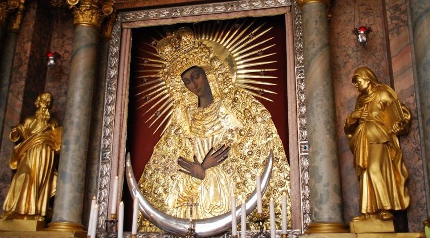 Novena a Nossa Senhora Mãe de Misericórdia