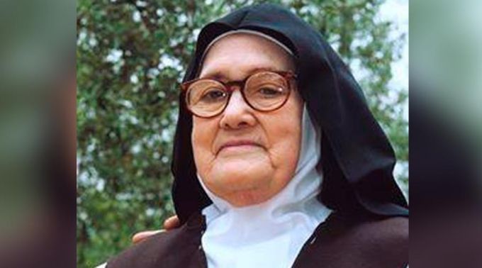 Há 14 anos faleceu Irmã Lúcia de Jesus, uma das videntes das Aparições Fátima
