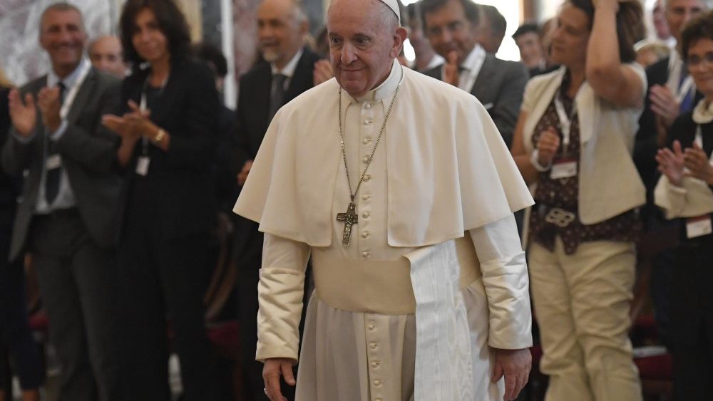 Papa propõe a “oncologia da misericórdia” contra a eutanásia