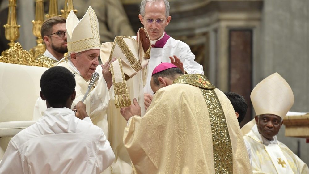 Papa a novos bispos: anunciem a verdadeira Palavra, não discursos que ninguém entende