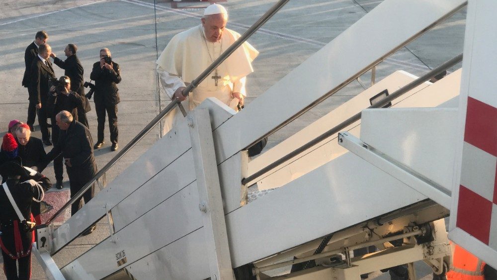 Papa Francisco retoma viagens em 2021
