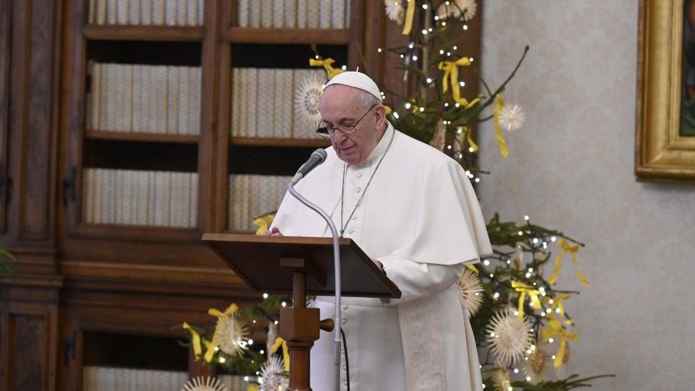 “Deus se manifesta quando a misericórdia aparece” afirma o Papa Francisco