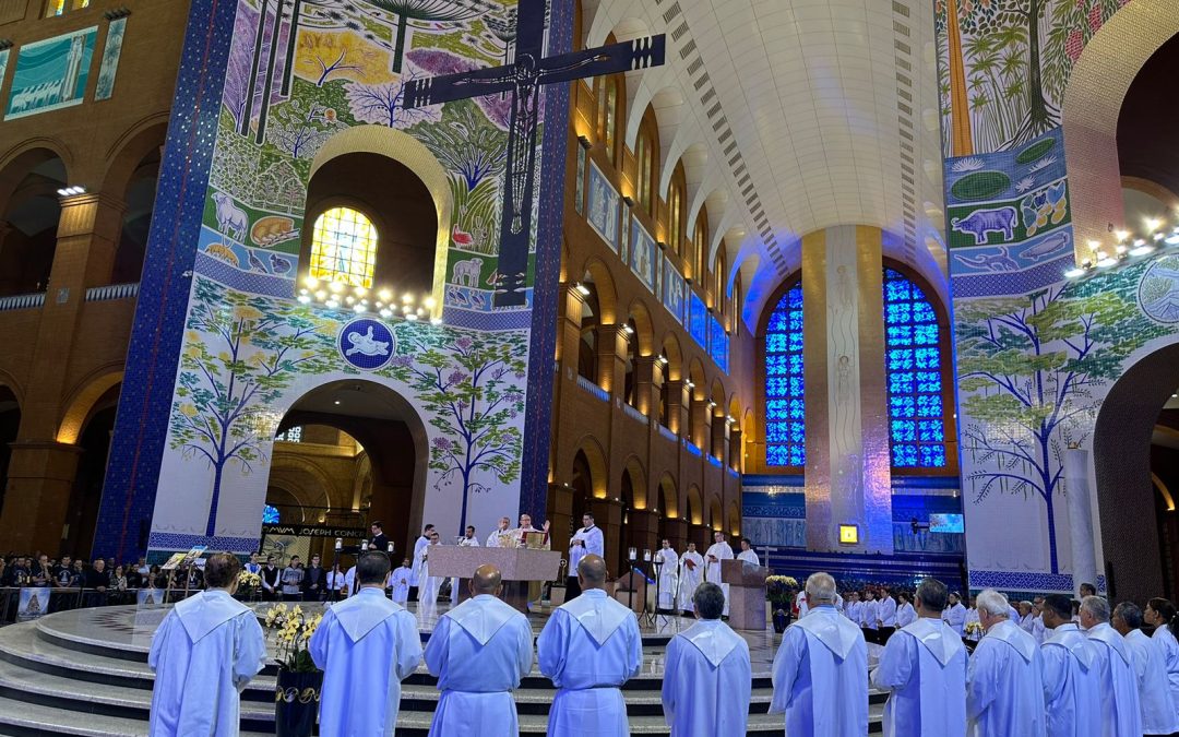 Padres Marianos Celebram 60 Anos no Brasil com Missa Solene em Aparecida